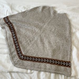Alpaca wool shawl. One size.